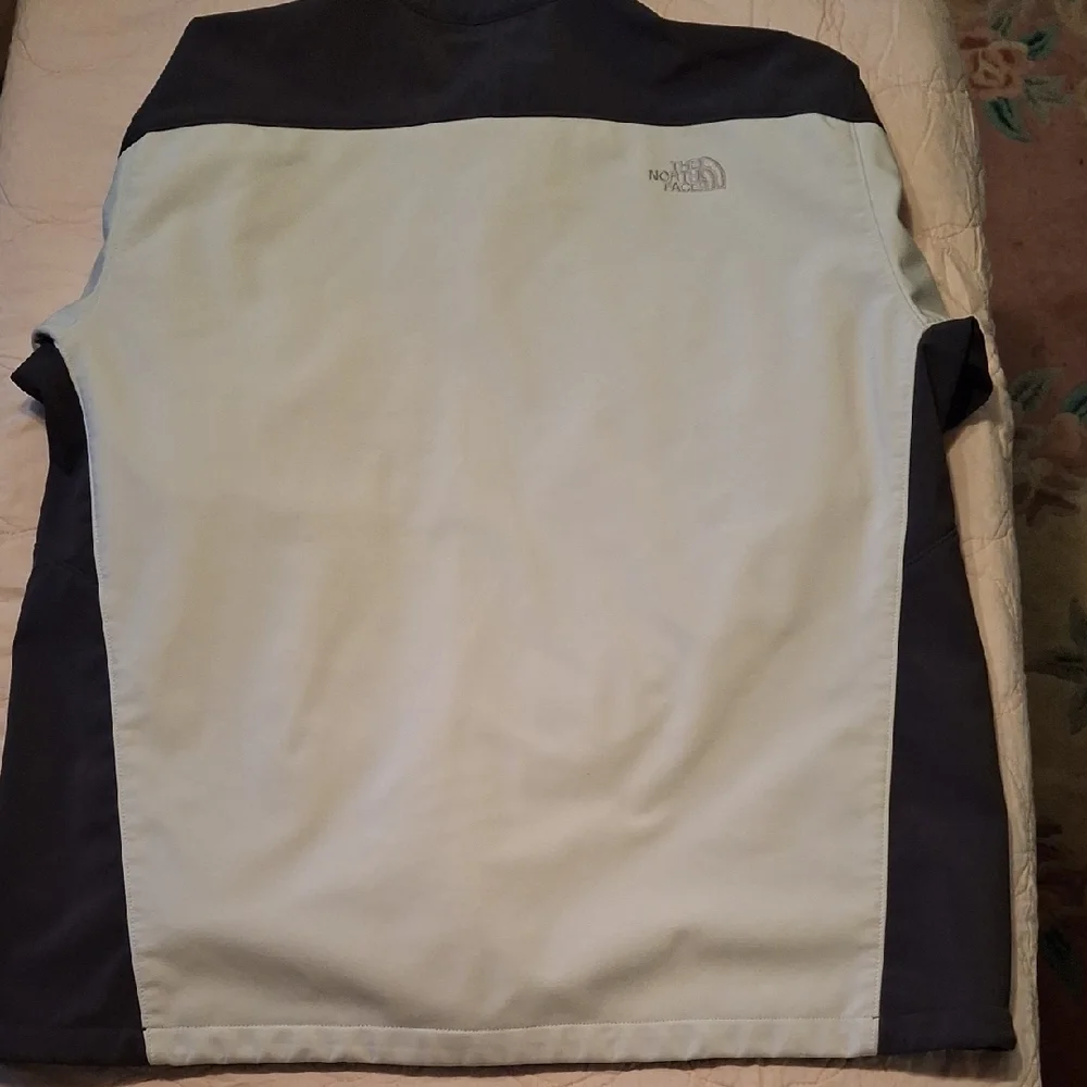 The North Face Men's Black and White Performance Jacket
